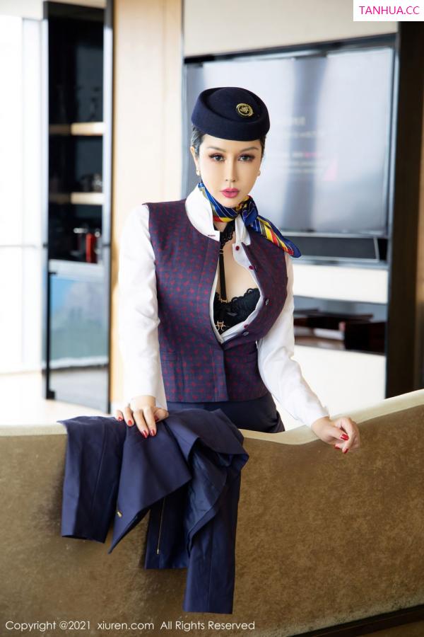 田冰冰  [XiuRen]高清写真图 2021.10.12 No.4050 田冰冰第26张图片